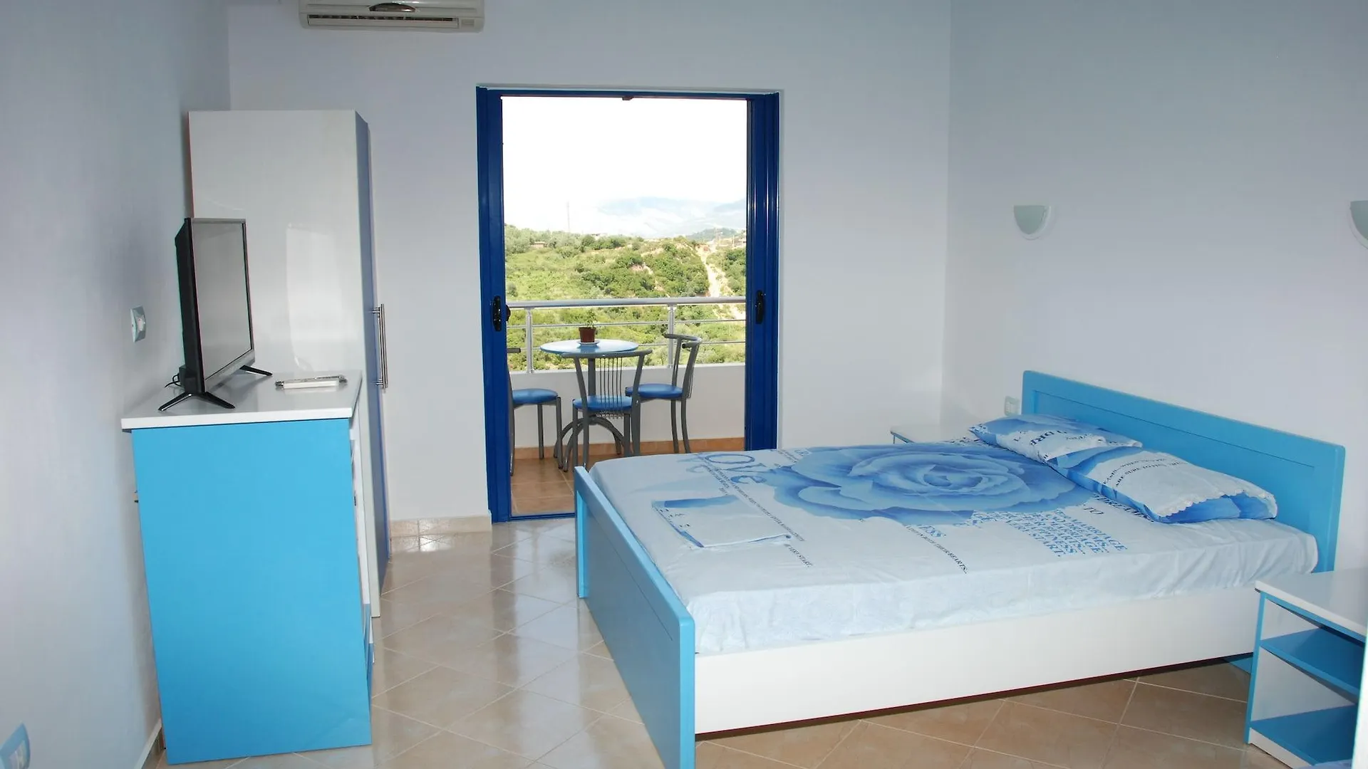 Itaka Hotel Lukova