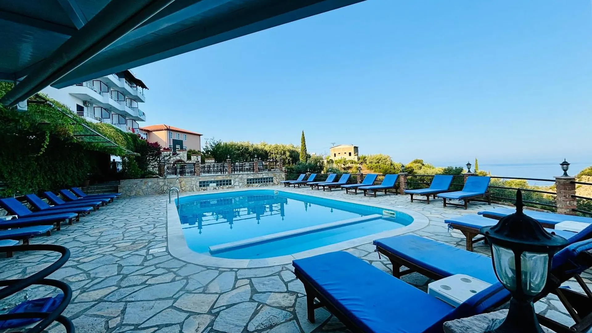 Itaka Hotel Lukova