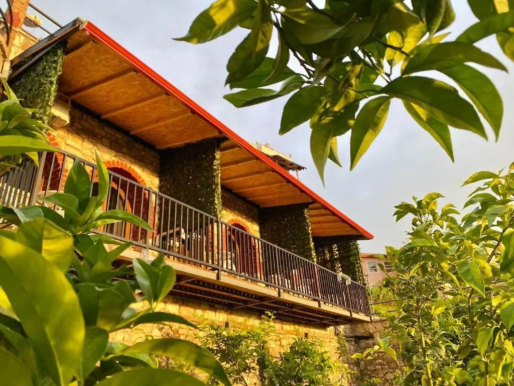 Itaka Hotel Lukova